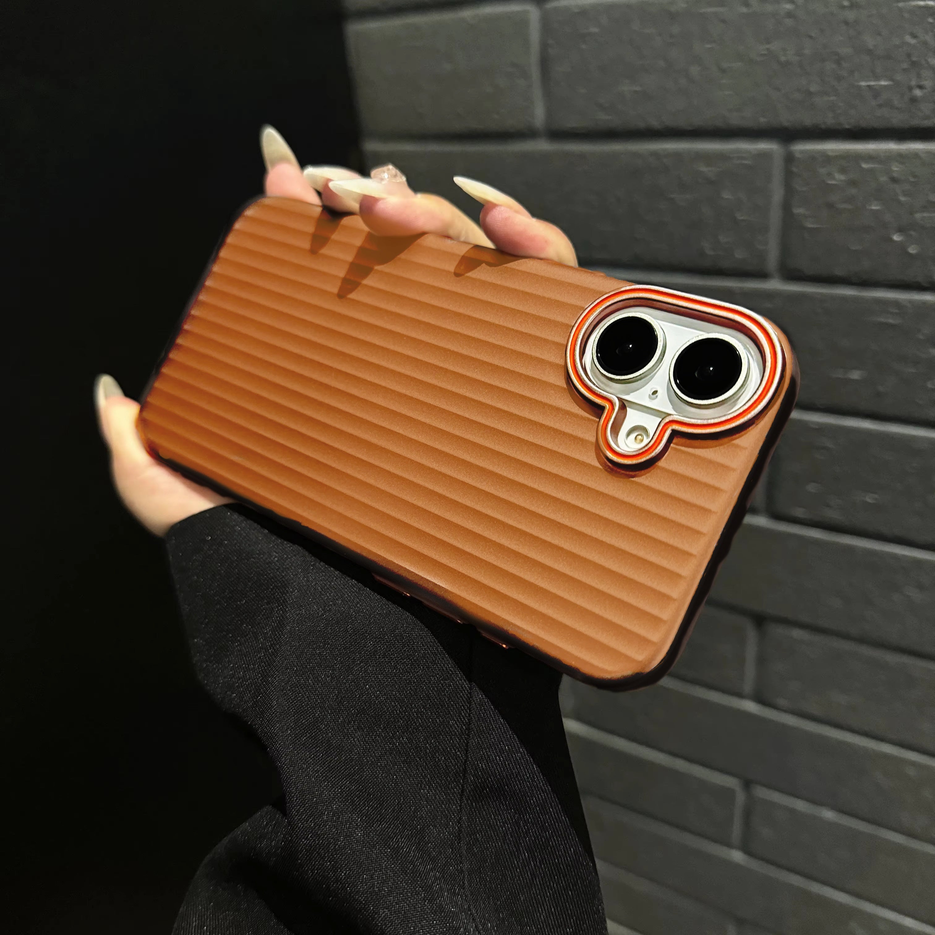 iPhone 16 Series : Corrugated Pattern Stripes Hard Case